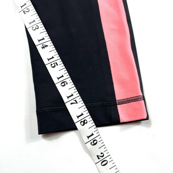 Lululemon Black Pink Stripe Crop Leggings Women's Size 6 - Picture 8 of 8